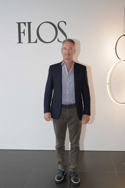 Debbas-FLOS Night
