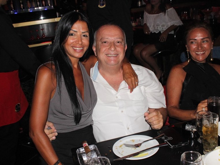 Diva Club on Saturday Night 