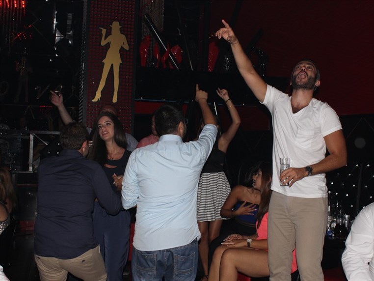 Diva Club on Saturday Night 