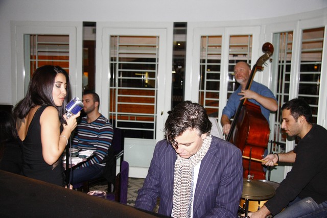 eCafe Sursock on Friday Night