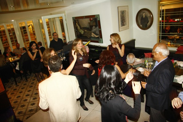 eCafe on Saturday Night
