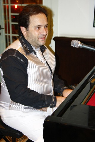eCafe Sursock on Wednesday Night