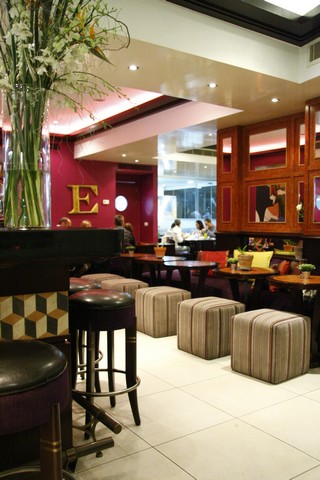 eCafe Sursock on Wednesday Night