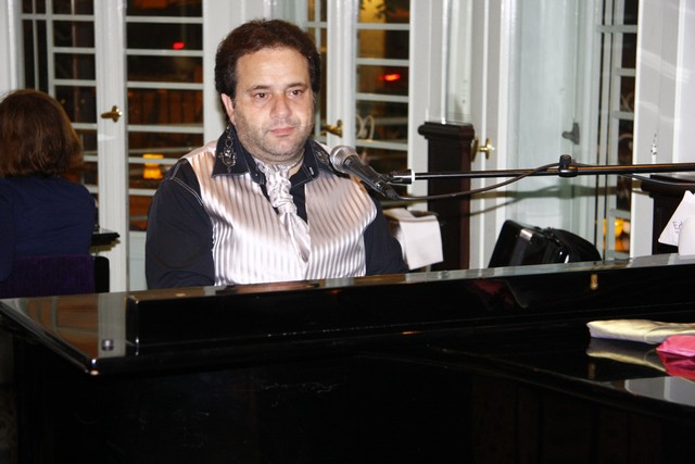 eCafe Sursock on Wednesday Night