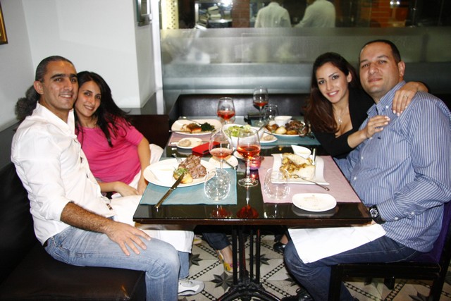 eCafe Sursock on Wednesday Night