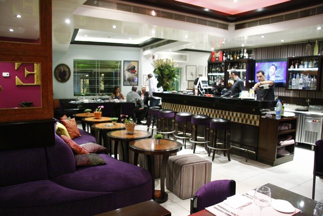 E Cafe Sursock on Saturday Night