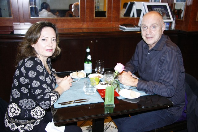 E Cafe Sursock on Saturday Night