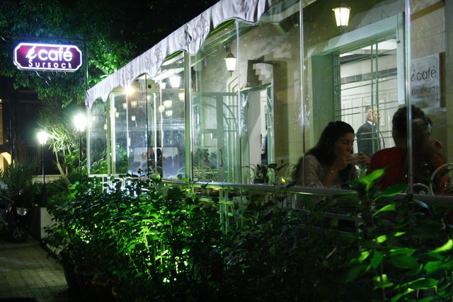 E Cafe Sursock on Saturday Night
