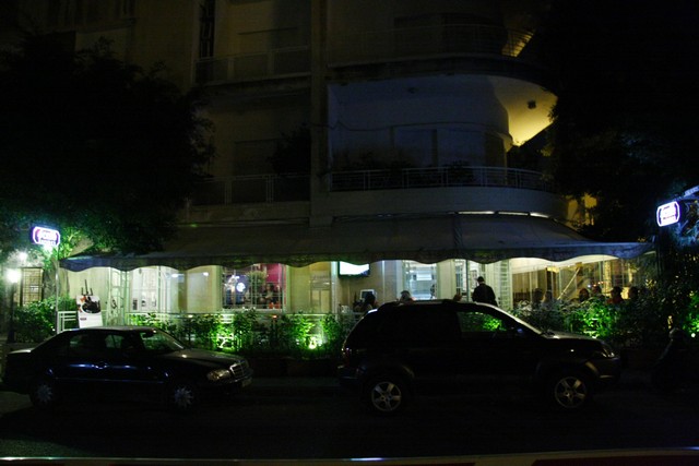 E Cafe Sursock on Saturday Night
