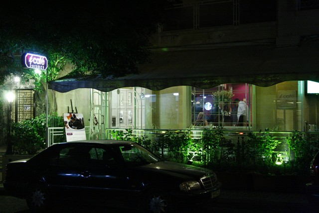 E Cafe Sursock on Saturday Night