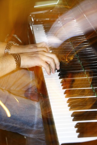 E Cafe Sursock on Saturday Night