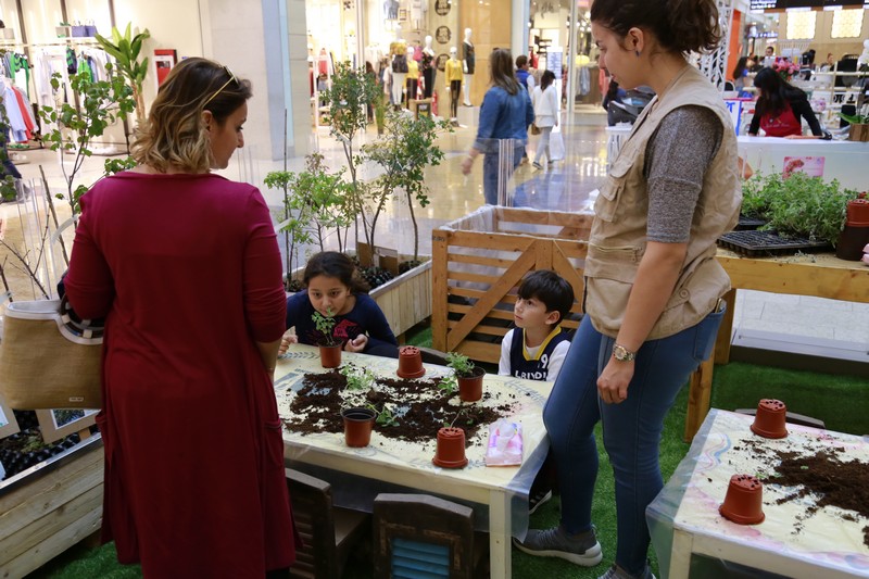 Earth Hour at City Centre Beirut