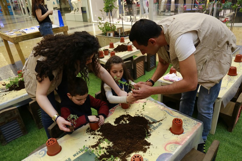 Earth Hour at City Centre Beirut