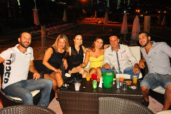 Saturday Night At Edde Sands