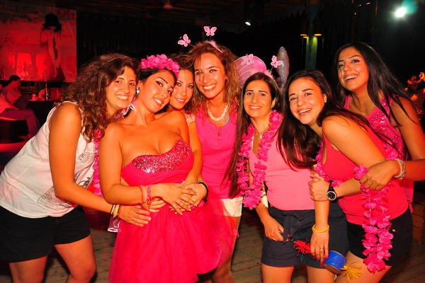 Saturday Night At Edde Sands