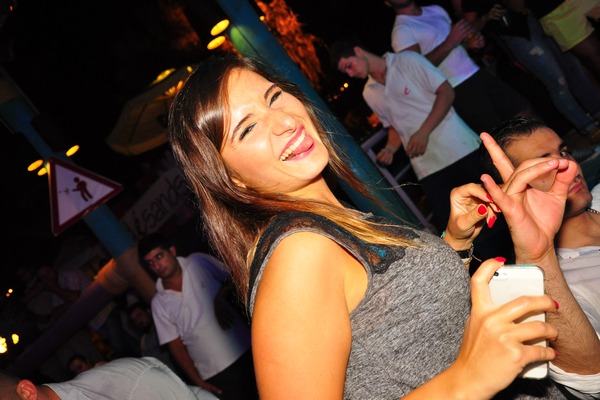 Saturday Night At Edde Sands