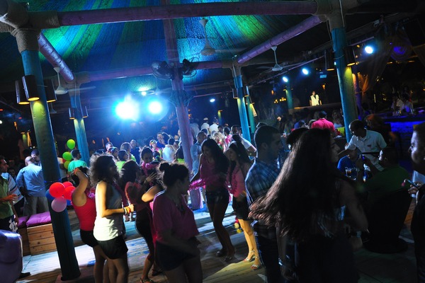 Saturday Night At Edde Sands