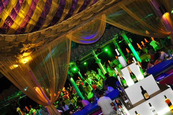 Saturday Night At Edde Sands