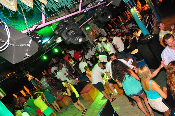 Saturday Night At Edde Sands