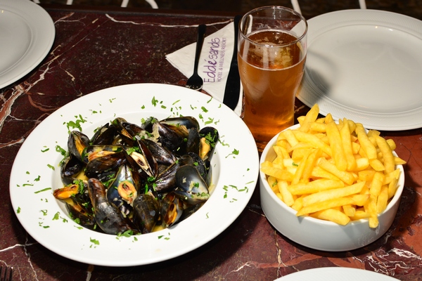Moules Frites Night at Edde Yard