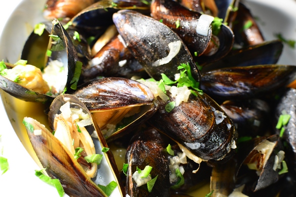 Moules Frites Night at Edde Yard