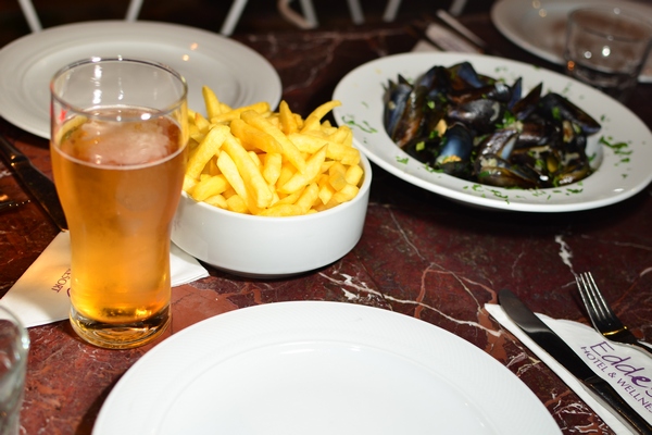 Moules Frites Night at Edde Yard