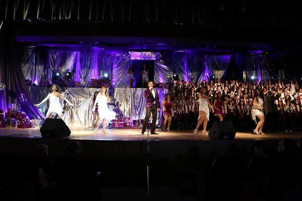 Edwin Lattouf Christmas Musical Show