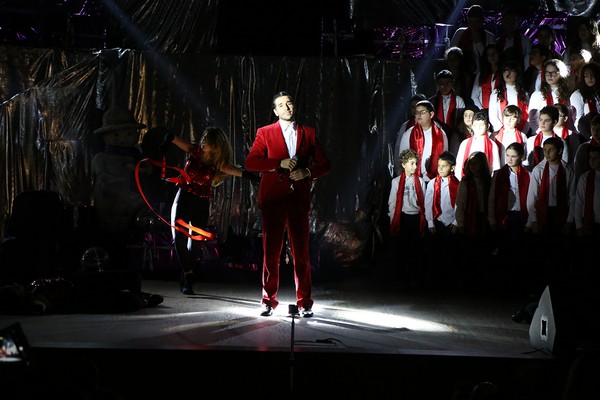 Edwin Lattouf Christmas Musical Show