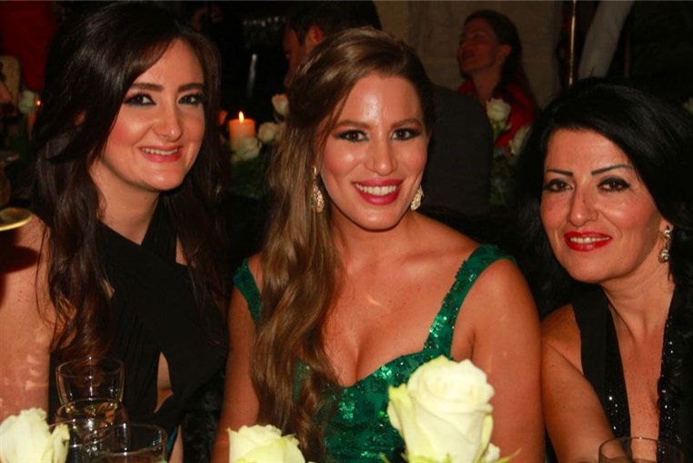 Les Lamah Wedding People 2