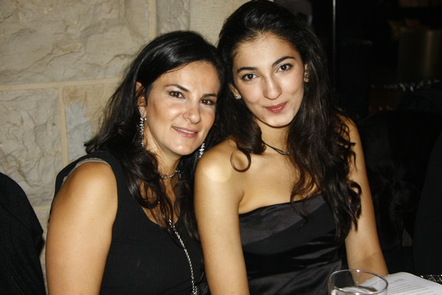 Les Lamah Wedding People 2