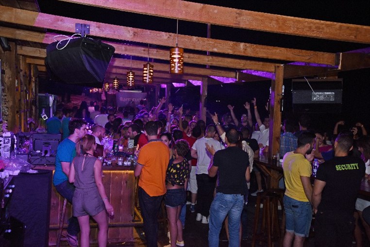 Escape at Barracuda