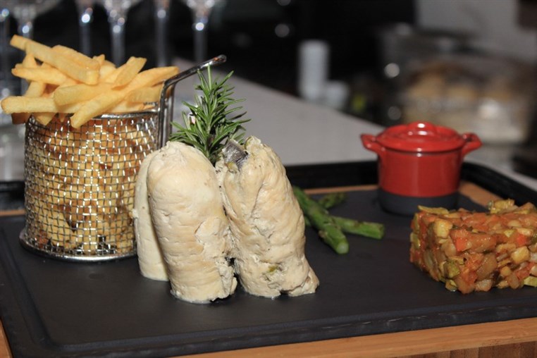 French night at Everyday Cafe
