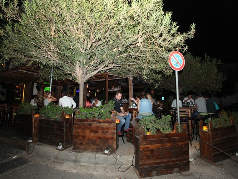 Fertil Pub on Saturday Night