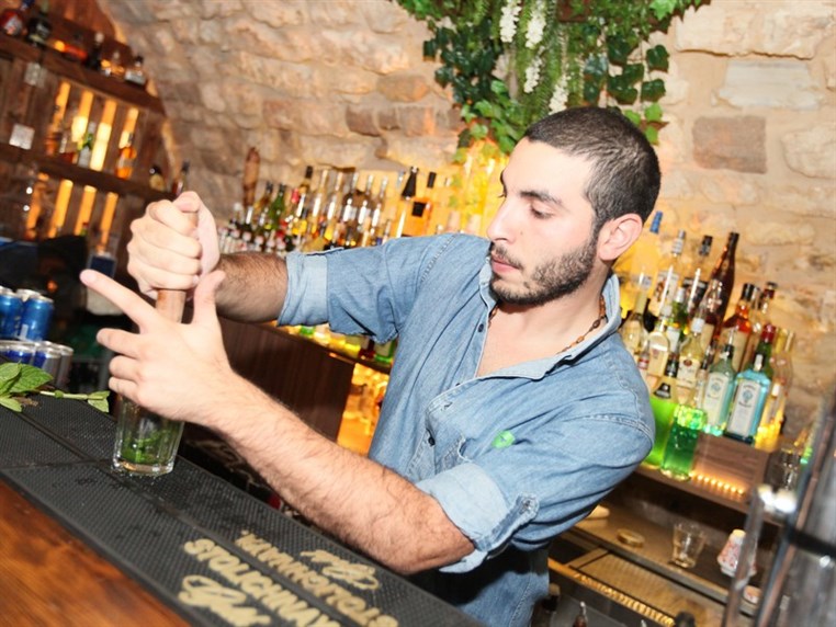 Fertil Pub on Saturday Night