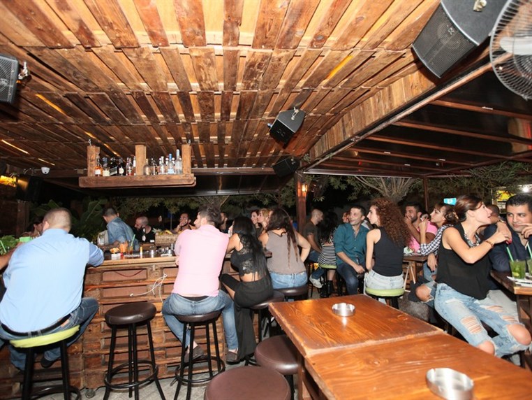 Fertil Pub on Saturday Night
