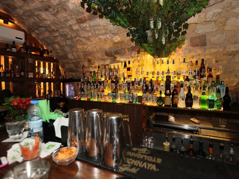 Fertil Pub on Saturday Night