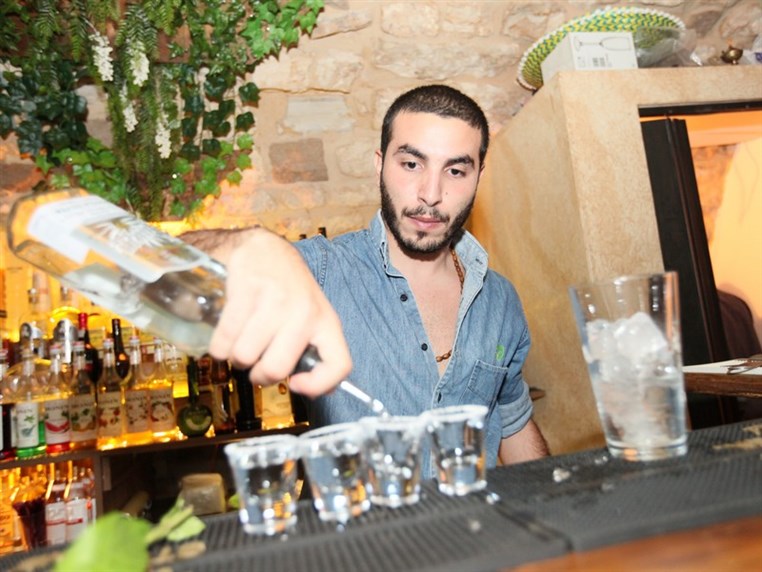 Fertil Pub on Saturday Night