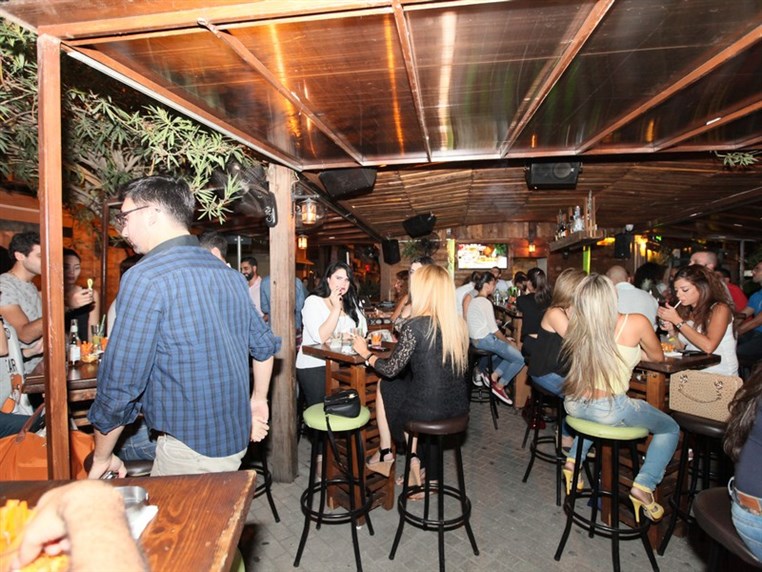 Fertil Pub on Saturday Night