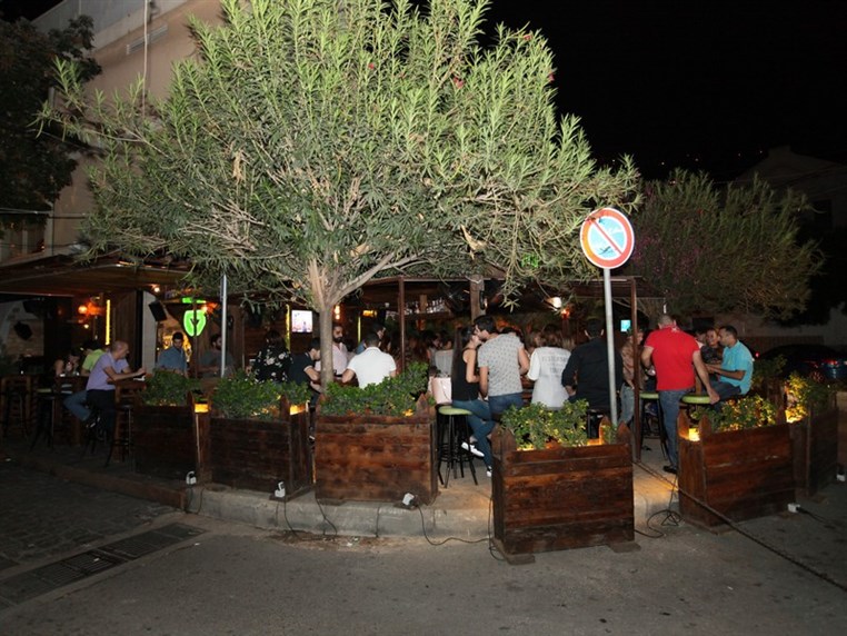 Fertil Pub on Saturday Night