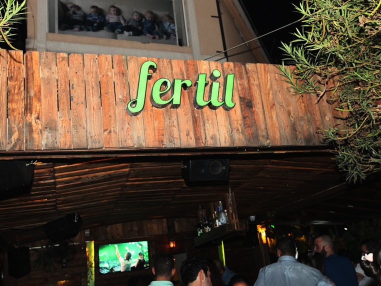 Fertil Pub on Saturday Night