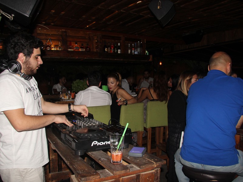 Fertil Pub on Saturday Night