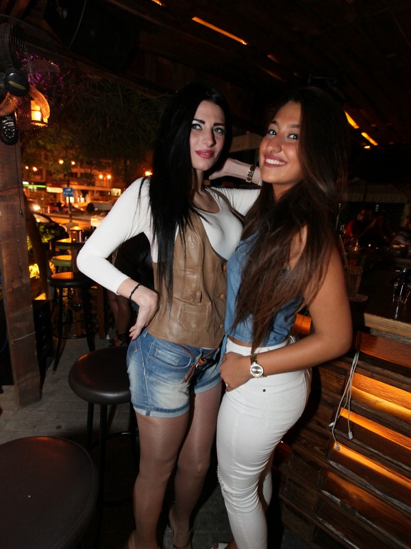 Fertil Pub on Saturday Night