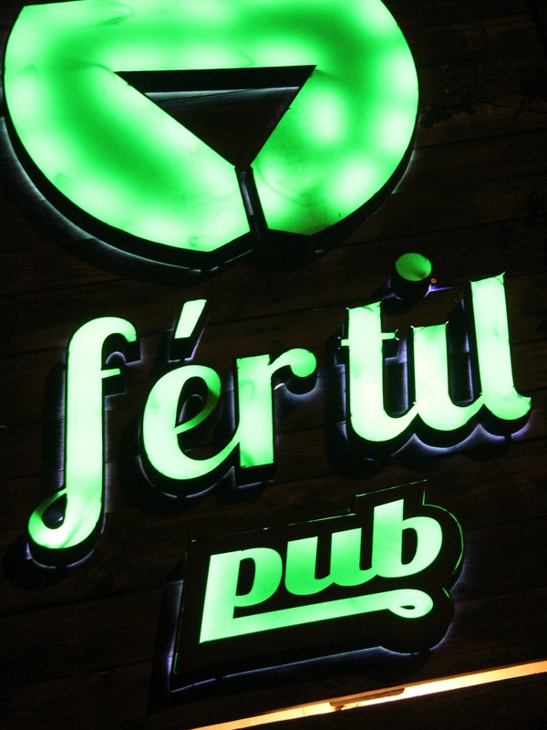 Fertil Pub on Saturday Night