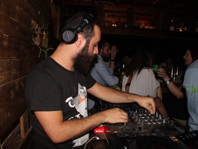 Fertil Pub on Saturday Night