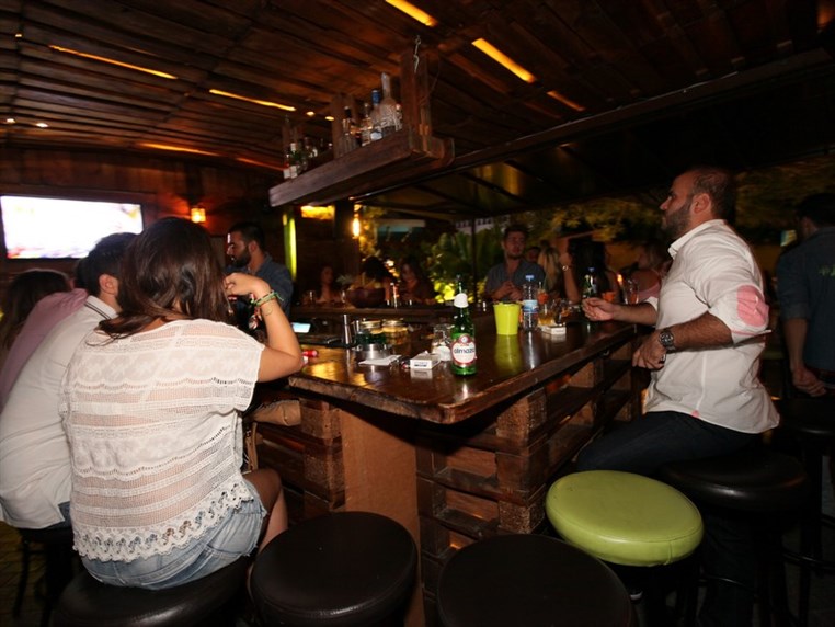 Fertil Pub on Saturday Night