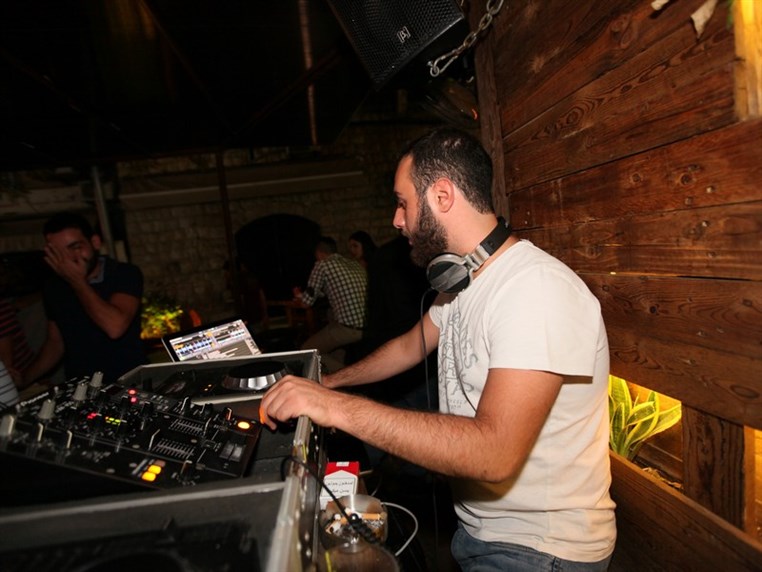 Fertil Pub on Saturday Night