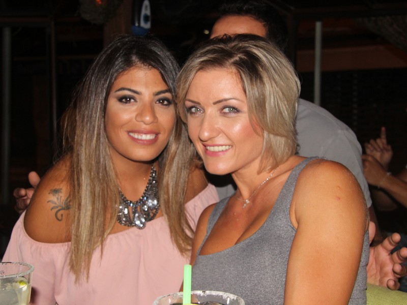 Fertil Pub on Saturday Night