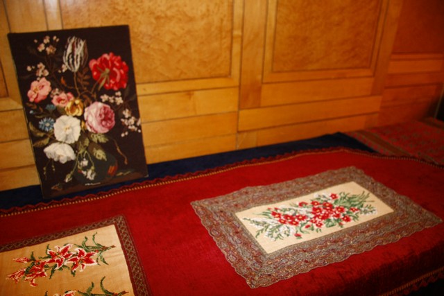 Charity Exhibition at Gefinor Rotana