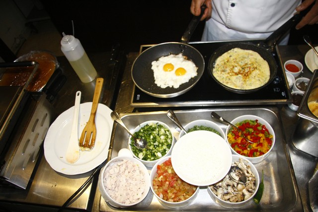 Breakfast buffet at Al Diyafa restaurant