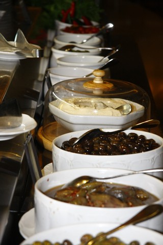 Breakfast buffet at Al Diyafa restaurant